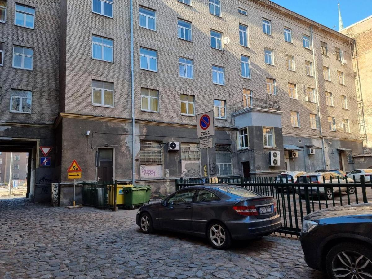 City Inn Riga Apartment Old Town Home With Parking المظهر الخارجي الصورة