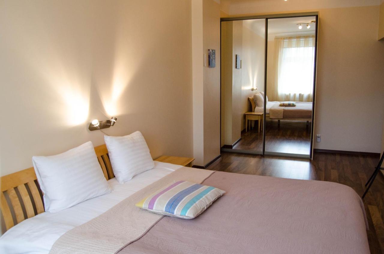 City Inn Riga Apartment Old Town Home With Parking المظهر الخارجي الصورة